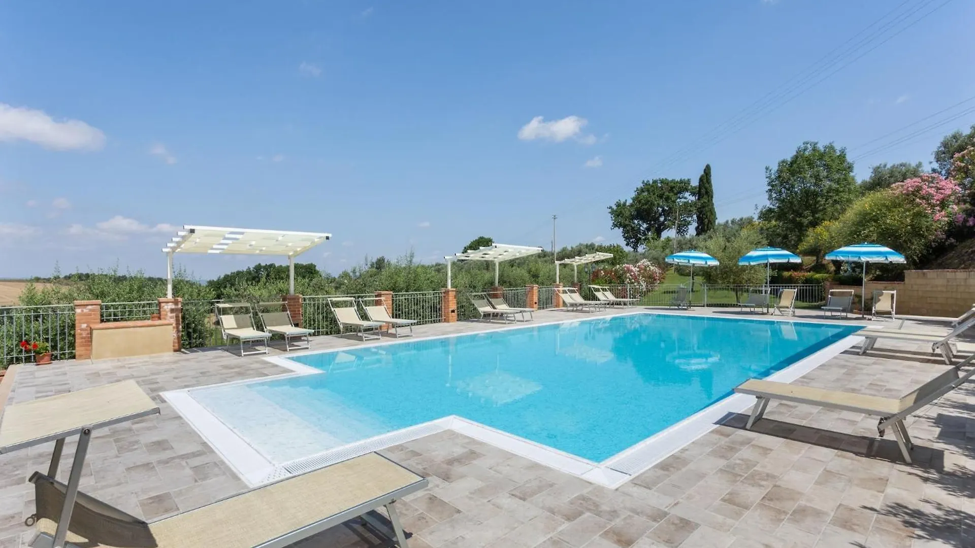 Lavish Holiday Home In Volterra With Pool