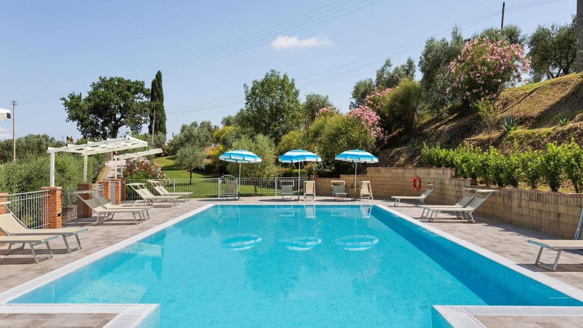 Lavish Holiday Home In Volterra With Pool Italy