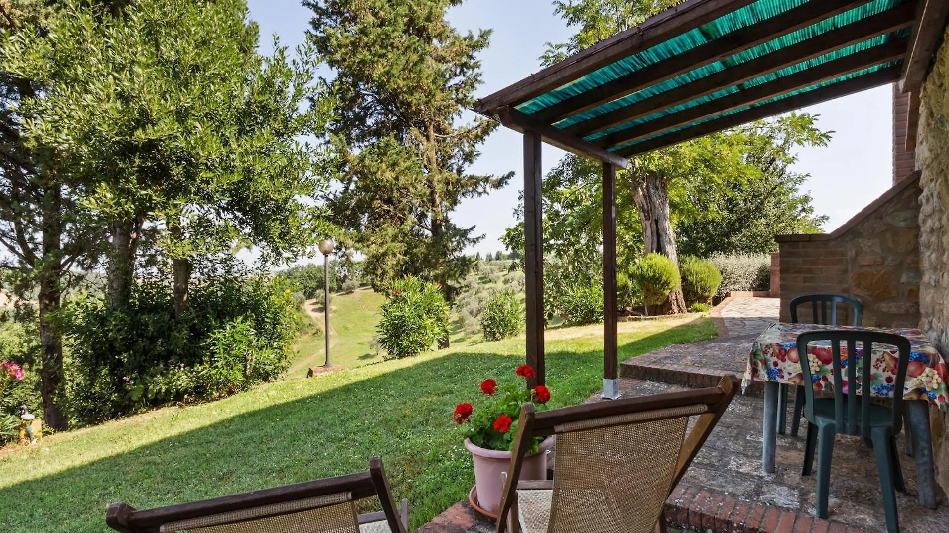 Lavish Holiday Home In Volterra With Pool