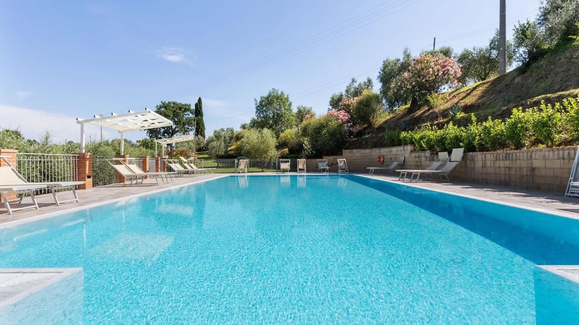 Lavish Holiday Home In Volterra With Pool