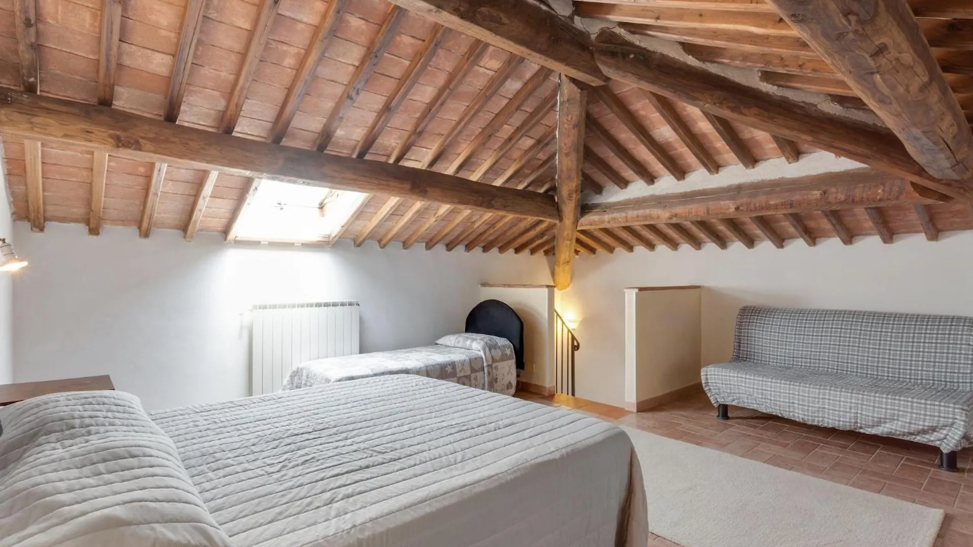 Lavish Holiday Home In Volterra With Pool