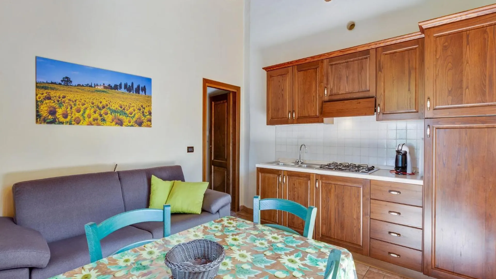 Lavish Holiday Home In Volterra With Pool