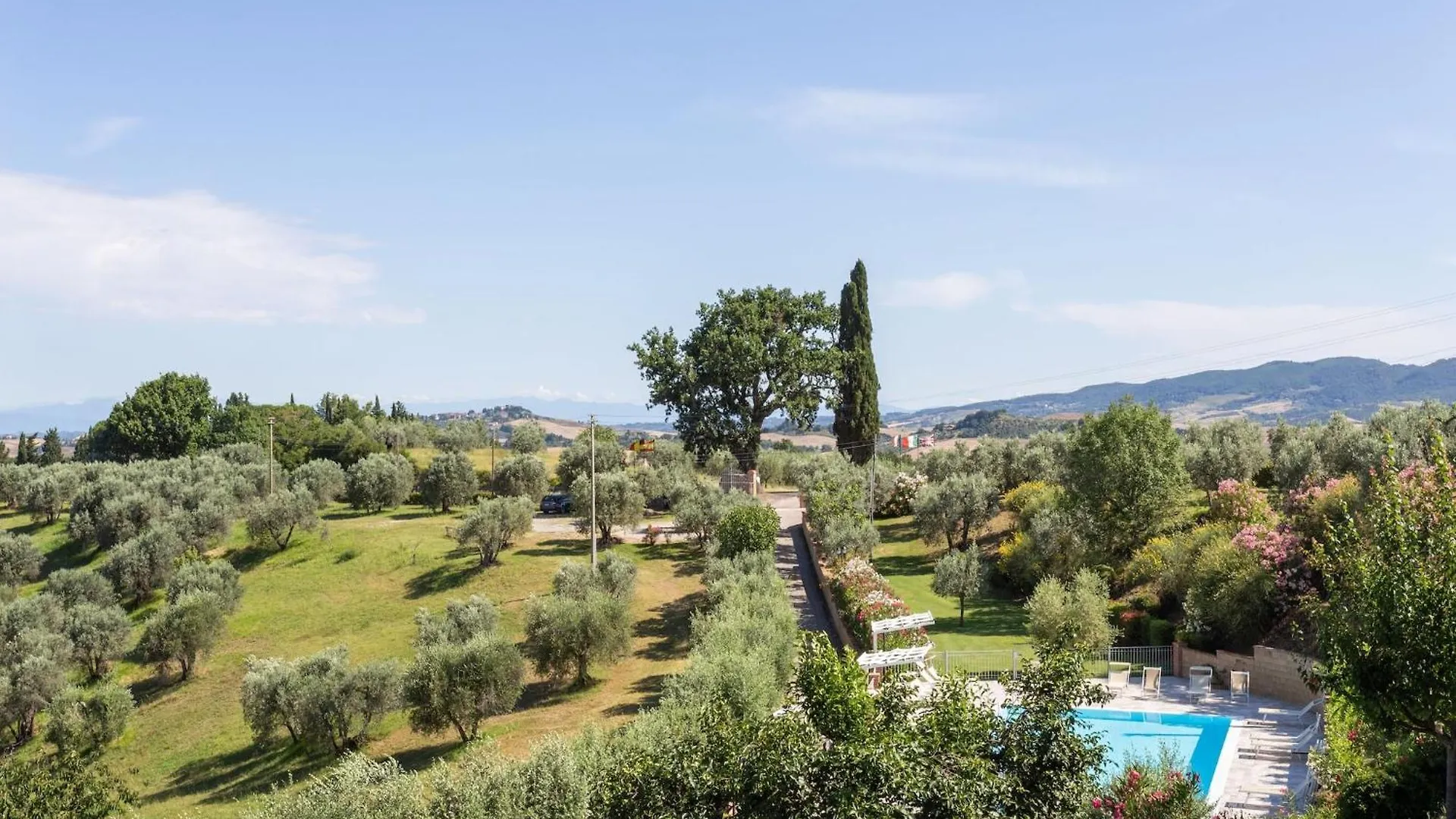 Lavish Holiday Home In Volterra With Pool
