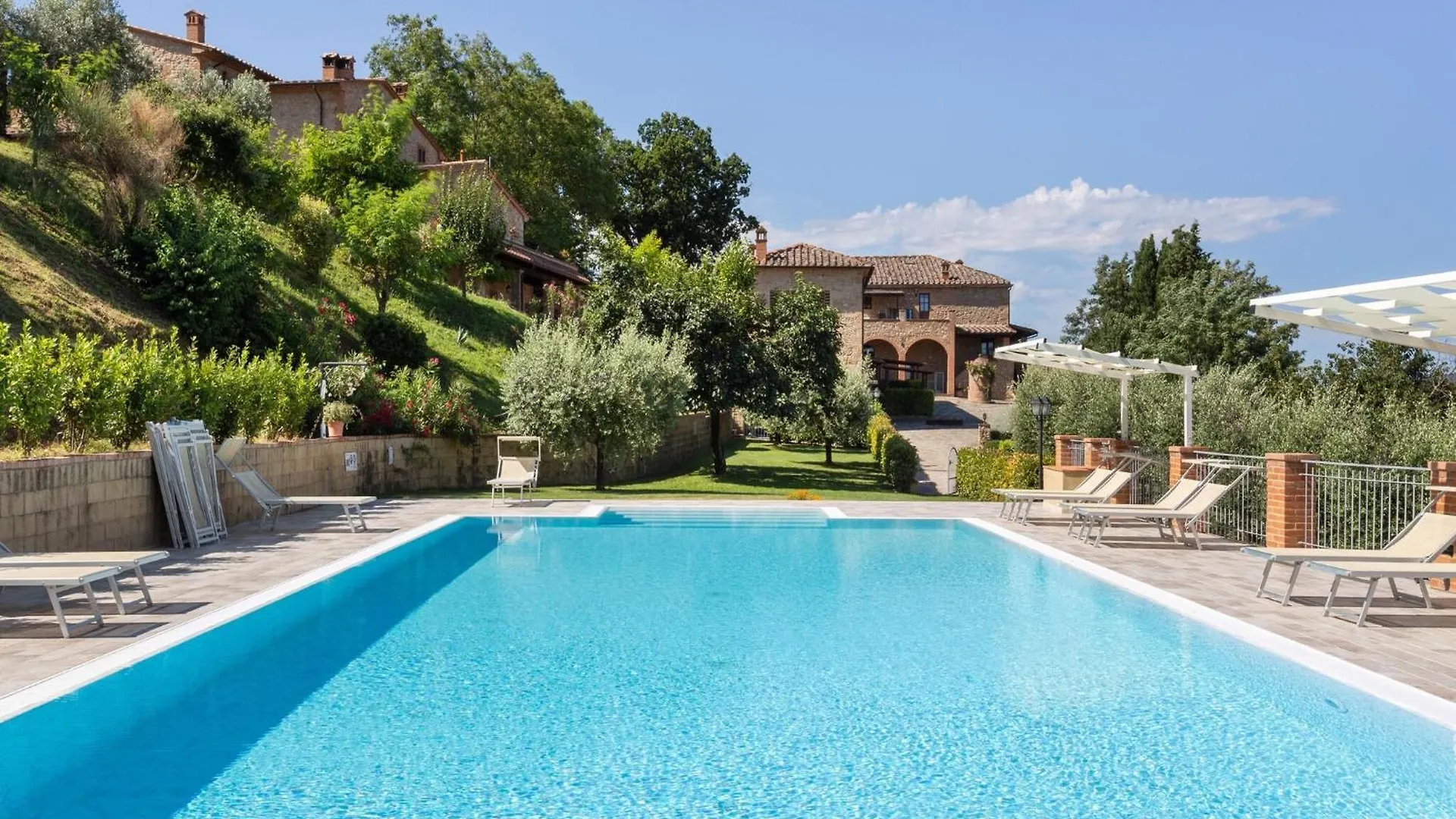 Lavish Holiday Home In Volterra With Pool Italy