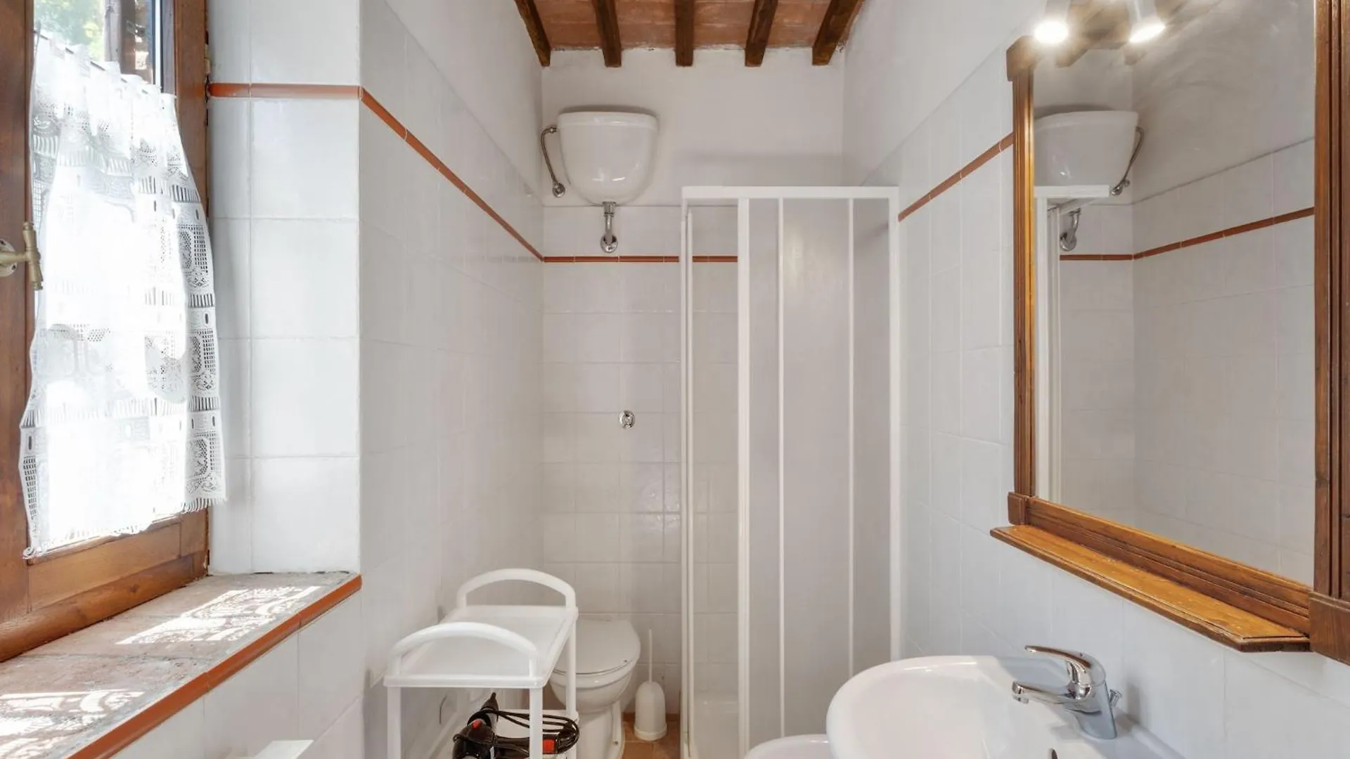 Lavish Holiday Home In Volterra With Pool