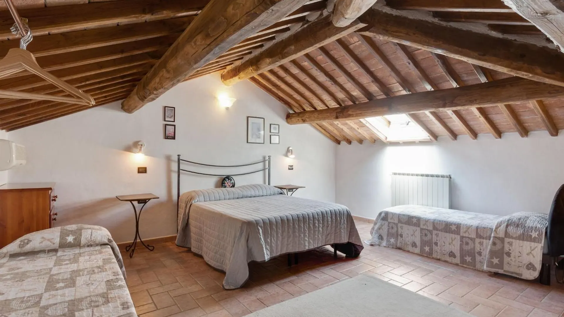 Lavish Holiday Home In Volterra With Pool
